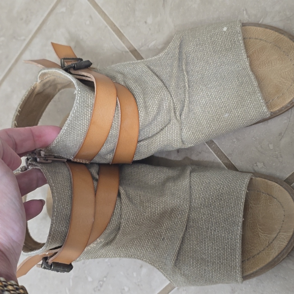 Khaki canvas with leather strap accent sandals